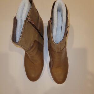 Nine West Pansyo Brown Leather Ankle Boots